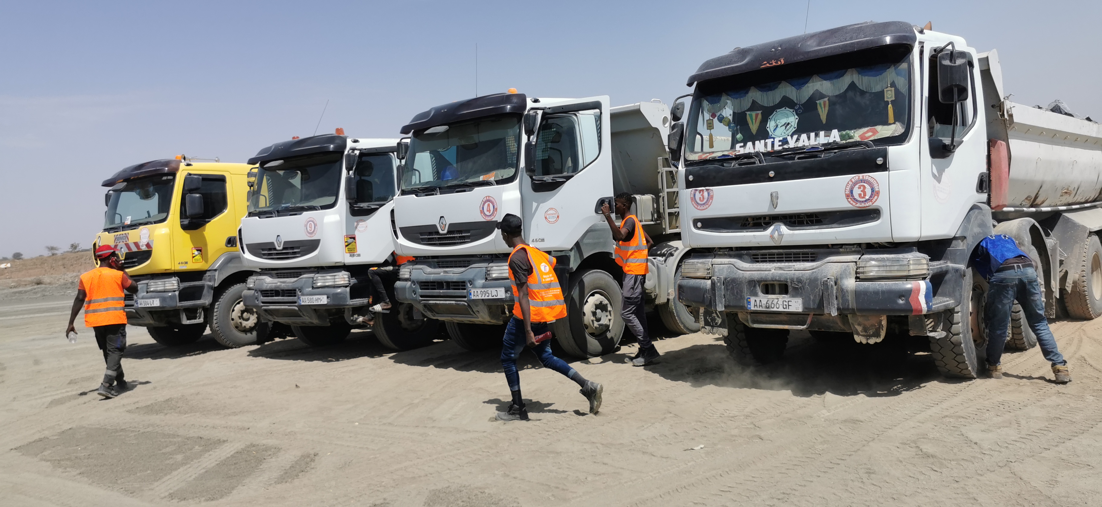 Location de camion benne 12 roues : un service professionnel et sécurisé